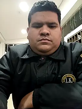 Snapshot of oscarshow24 chatting on December 19, 2025, 4:05 am oscarshow24 online show from December 19, 2025, 4:05 am