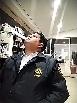 Snapshot of oscarshow24 chatting on October 8, 2025, 6:59 am oscarshow24 online show from October 8, 2025, 6:59 am