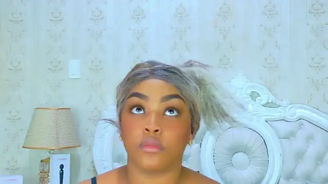 TianahGlow online show from January 15, 2026, 8:34 pm