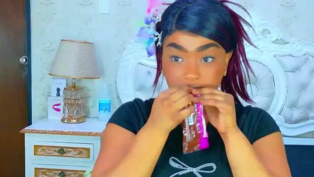 TianahGlow online show from March 6, 2026, 9:10 pm