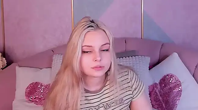 CLAIRE VOGT online show from February 27, 2025, 8:53 pm