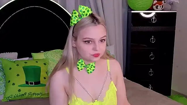 CLAIRE VOGT online show from March 17, 2025, 6:07 am