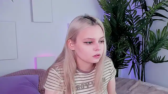 CLAIRE VOGT online show from March 10, 2025, 9:34 am