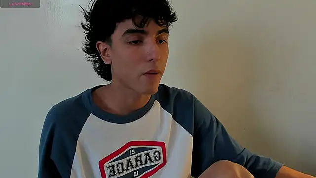 salvatore montt online show from March 8, 2025, 6:37 pm