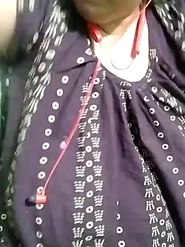 Snapshot of Lizza_boudi chatting on February 26, 2025, 1:46 am Lizza boudi online show from February 26, 2025, 1:46 am