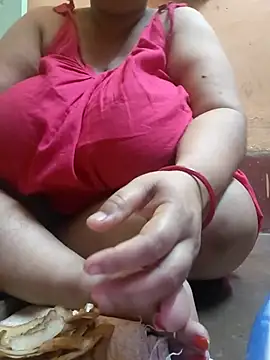 Snapshot of Lizza_boudi chatting on October 12, 2025, 2:35 am Lizza boudi online show from October 12, 2025, 2:35 am