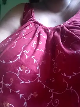 Snapshot of Lizza_boudi chatting on September 9, 2025, 1:38 am Lizza boudi online show from September 9, 2025, 1:38 am