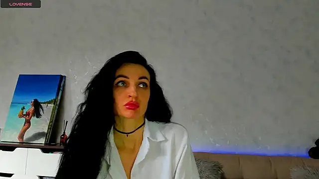 Snapshot of Tina_Mart chatting on April 21, 2026, 7:04 am Tina Mart online show from April 21, 2026, 7:04 am