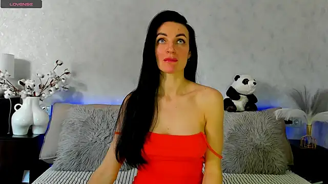 Snapshot of Tina_Mart chatting on April 27, 2026, 10:35 am Tina Mart online show from April 27, 2026, 10:35 am