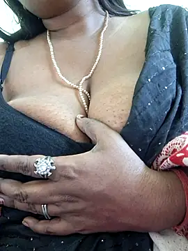 SX-JUHI online show from December 13, 2025, 11:33 pm