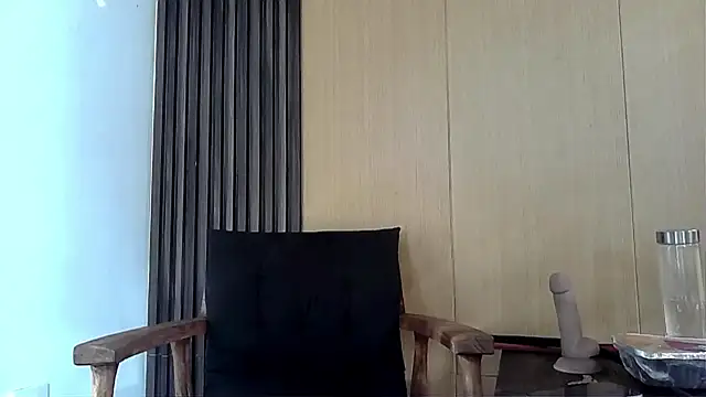 Snapshot of DivineRoza chatting on July 11, 2026, 8:03 am DivineRoza online show from July 11, 2026, 8:03 am