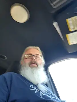 Snapshot of HardSteele97 chatting on April 9, 2026, 4:02 pm HardSteele97 online show from April 9, 2026, 4:02 pm