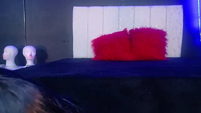 Snapshot of MariamLaraa chatting on October 1, 2025, 2:54 pm MariamLaraa online show from October 1, 2025, 2:54 pm