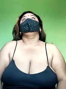 rani130 online show from February 5, 2026, 1:45 am