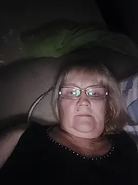 Snapshot of Violet5364 chatting on November 28, 2025, 9:04 pm Violet5364 online show from November 28, 2025, 9:04 pm