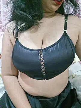 Snapshot of Jassi_Does chatting on January 8, 2026, 9:21 pm Jassi Does online show from January 8, 2026, 9:21 pm