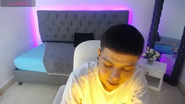 SebastianCollinss online show from February 14, 2025, 11:53 am