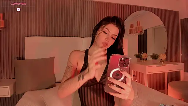 Snapshot of Giselle_royy chatting on November 5, 2025, 5:05 pm Giselle royy online show from November 5, 2025, 5:05 pm