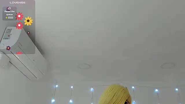 Snapshot of CandieGilson__ chatting on March 13, 2025, 12:02 pm CandieGilson   online show from March 13, 2025, 12:02 pm