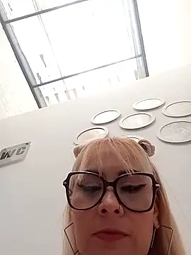 Snapshot of CandieGilson__ chatting on May 11, 2026, 2:45 pm CandieGilson online show from May 11, 2026, 2:45 pm