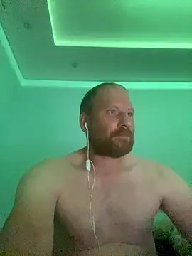 Snapshot of Krzysiekg123 chatting on October 31, 2025, 10:38 pm Krzysiekg123 online show from October 31, 2025, 10:38 pm