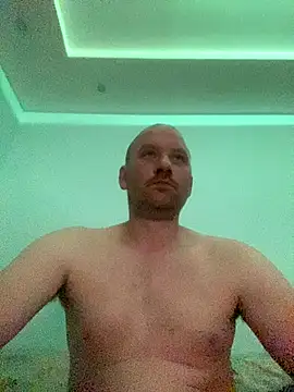 Snapshot of Krzysiekg123 chatting on December 17, 2025, 7:41 pm Krzysiekg123 online show from December 17, 2025, 7:41 pm