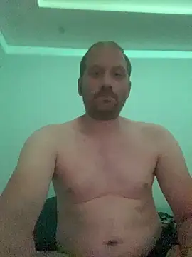 Snapshot of Krzysiekg123 chatting on September 10, 2025, 10:31 pm Krzysiekg123 online show from September 10, 2025, 10:31 pm