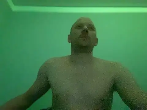 Snapshot of Krzysiekg123 chatting on February 25, 2025, 6:01 pm Krzysiekg123 online show from February 25, 2025, 6:01 pm