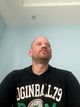 Snapshot of Krzysiekg123 chatting on October 5, 2025, 2:52 pm Krzysiekg123 online show from October 5, 2025, 2:52 pm