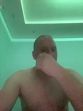 Snapshot of Krzysiekg123 chatting on October 7, 2025, 5:03 pm Krzysiekg123 online show from October 7, 2025, 5:03 pm