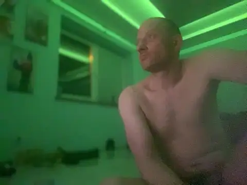 Snapshot of Krzysiekg123 chatting on February 21, 2025, 11:54 pm Krzysiekg123 online show from February 21, 2025, 11:54 pm