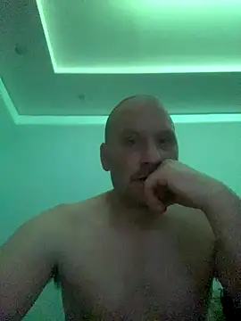 Snapshot of Krzysiekg123 chatting on December 15, 2025, 9:53 pm Krzysiekg123 online show from December 15, 2025, 9:53 pm