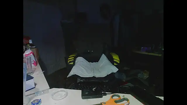 Snapshot of TommyDoggg chatting on March 2, 2025, 1:58 am TommyDoggg online show from March 2, 2025, 1:58 am