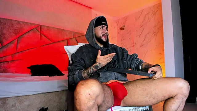 Snapshot of DickGriffith_ chatting on January 16, 2026, 12:53 pm DickGriffith online show from January 16, 2026, 12:53 pm