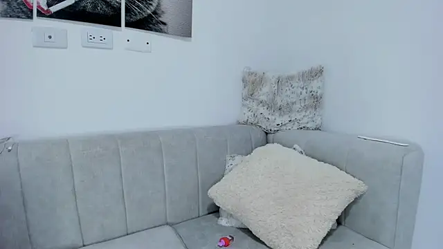 Snapshot of sarita_bigbooty_ chatting on February 25, 2025, 5:19 am sarita bigbooty online show from February 25, 2025, 5:19 am