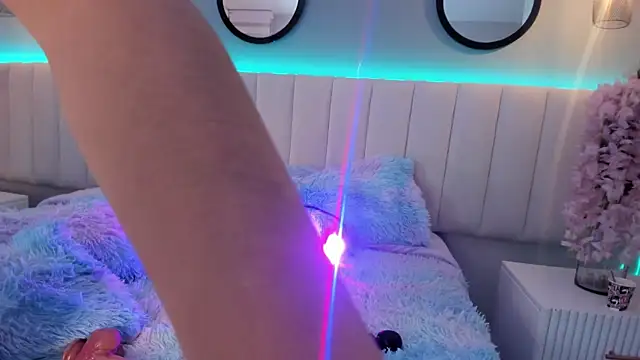 alice lodge online show from September 23, 2025, 3:46 am