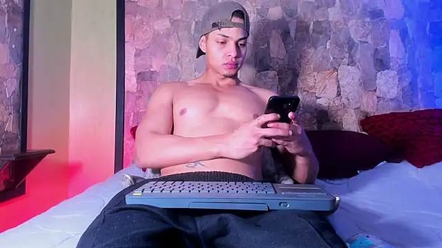 Snapshot of RyanGreys chatting on February 20, 2025, 11:53 am RyanGreys online show from February 20, 2025, 11:53 am