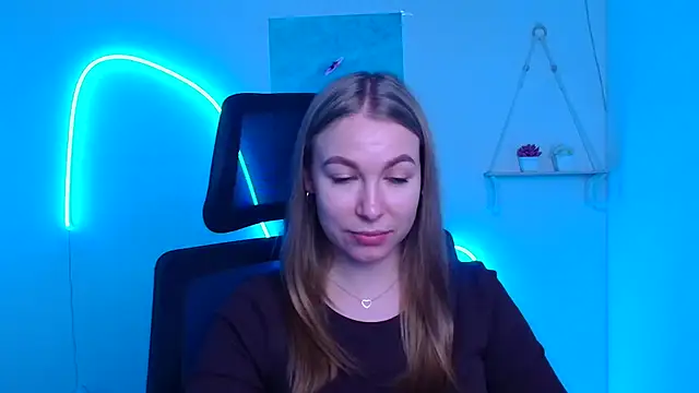 Snapshot of Dana_flowers chatting on December 16, 2025, 12:20 pm Dana flowers online show from December 16, 2025, 12:20 pm