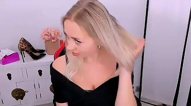 MargaritaRose online show from March 19, 2025, 6:34 pm