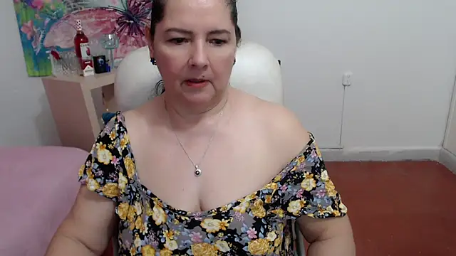 Snapshot of leonela_69 chatting on October 6, 2025, 3:19 am leonela 69 online show from October 6, 2025, 3:19 am