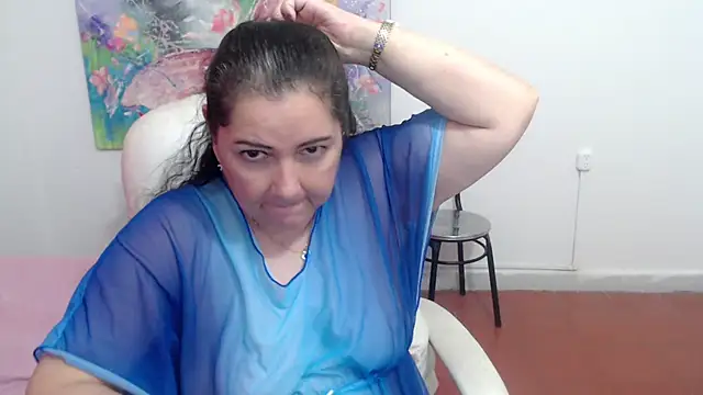 Snapshot of leonela_69 chatting on October 18, 2025, 1:57 pm leonela 69 online show from October 18, 2025, 1:57 pm