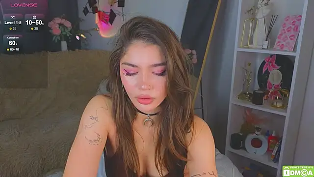 Caroline  Brown online show from November 29, 2025, 3:06 am