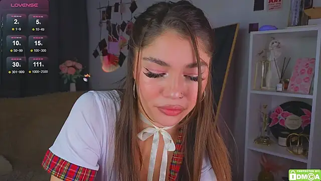 Caroline  Brown online show from November 13, 2025, 4:27 am