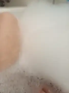 Snapshot of flo000031 chatting on February 23, 2026, 12:17 pm flo000031 online show from February 23, 2026, 12:17 pm