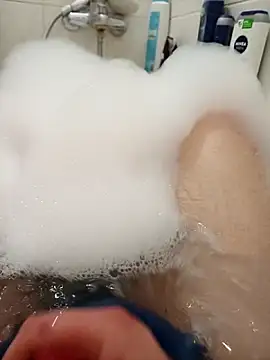 Snapshot of flo000031 chatting on February 28, 2026, 12:27 pm flo000031 online show from February 28, 2026, 12:27 pm