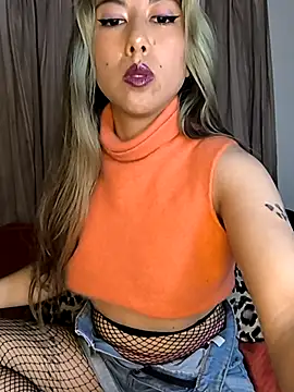 Tiff Doll online show from November 11, 2025, 8:47 pm