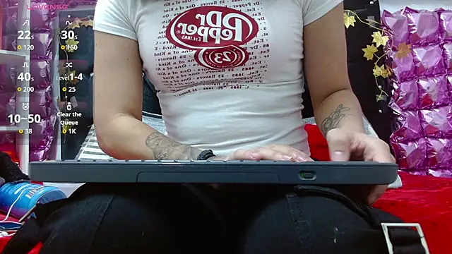 poisondost hot online show from September 23, 2025, 11:39 am