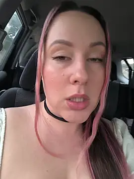 Snapshot of Mona_Plus chatting on February 1, 2026, 8:12 am Mona Plus online show from February 1, 2026, 8:12 am