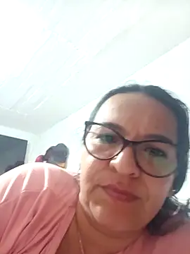 Snapshot of AlexaUllahX chatting on September 8, 2025, 6:29 pm AlexaUllahX online show from September 8, 2025, 6:29 pm