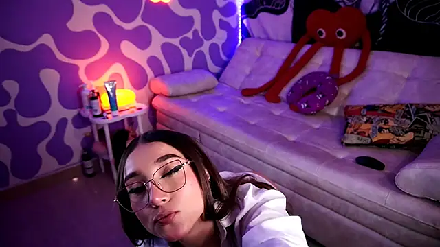 Snapshot of verosmit1 chatting on May 23, 2026, 2:21 am verosmit1 online show from May 23, 2026, 2:21 am